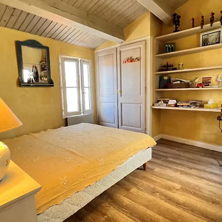 Charmante Face à La ! La Flotte