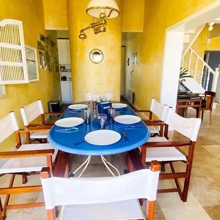 Charmante Face à La ! Villa