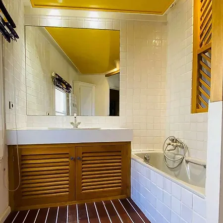 Villa Charmante Face A La ! *