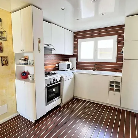 Charmante Face à La ! * La Flotte