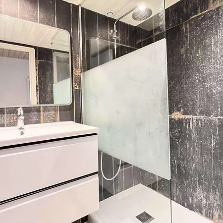 Villa Charmante Face à La ! *